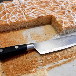 LEMON TRAY BAKE (25 portion)